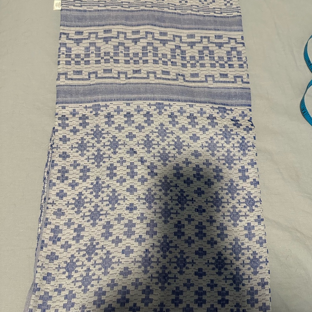 3 LOFT scarf set.